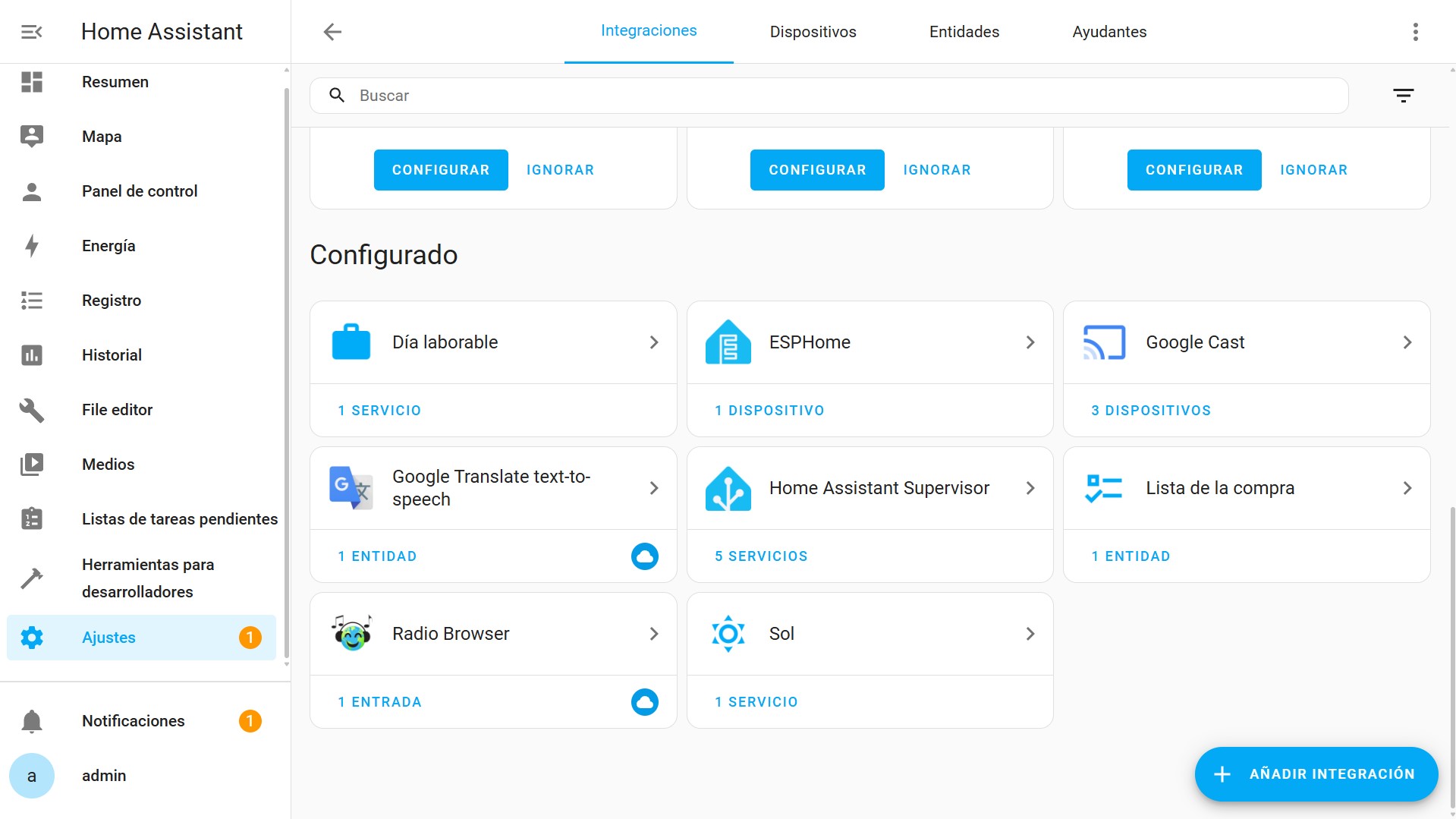 Ajustes - Dispositivos y Servicios - Integraciones